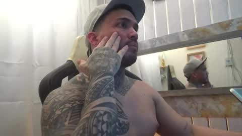 angellatino0 online show from December 1, 3:55 am