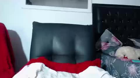 Snapshot of angelo_cox chatting on October 18, 5:35 pm angelo online show from October 18, 5:35 pm