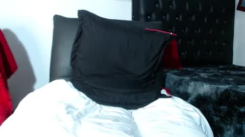 Snapshot of angelo_cox chatting on December 5, 6:55 am angelo online show from December 5, 6:55 am