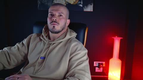 Snapshot of angeloeric chatting on December 30, 2:30 pm BlackWolf online show from December 30, 2:30 pm