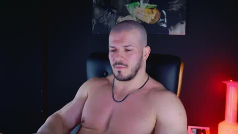 Snapshot of angeloeric chatting on January 4, 6:40 pm BlackWolf online show from January 4, 6:40 pm