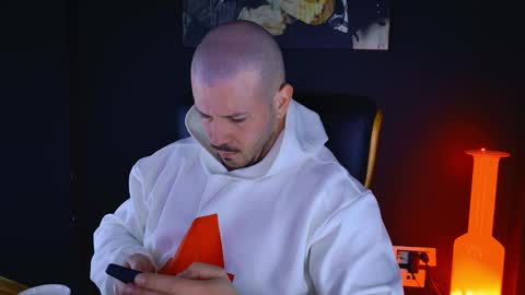 Snapshot of angeloeric chatting on January 12, 1:05 pm BlackWolf online show from January 12, 1:05 pm