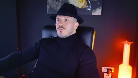 Snapshot of angeloeric chatting on January 13, 11:19 am BlackWolf online show from January 13, 11:19 am