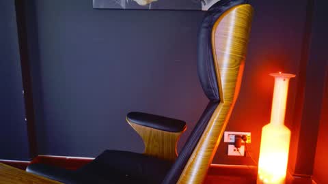 Snapshot of angeloeric chatting on January 28, 10:45 am BlackWolf online show from January 28, 10:45 am