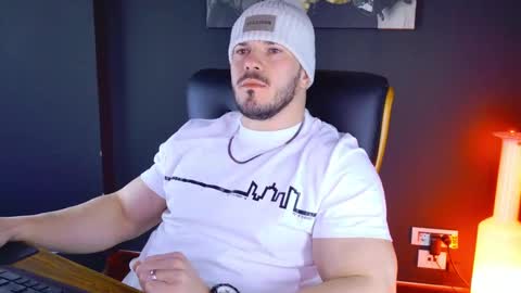 Snapshot of angeloeric chatting on January 29, 8:08 am BlackWolf online show from January 29, 8:08 am