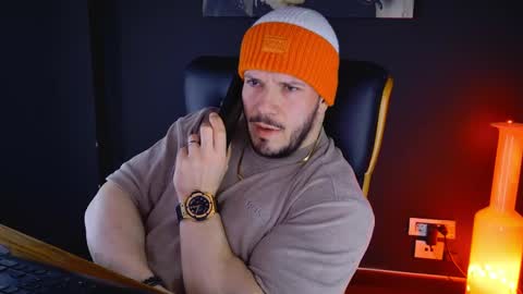 Snapshot of angeloeric chatting on February 2, 9:51 am BlackWolf online show from February 2, 9:51 am