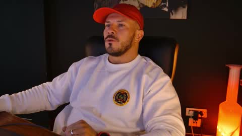 Snapshot of angeloeric chatting on October 2, 12:01 pm BlackWolf online show from October 2, 12:01 pm