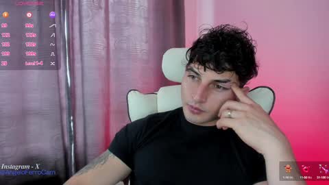 Angelo Ferro online show from December 2, 7:16 pm