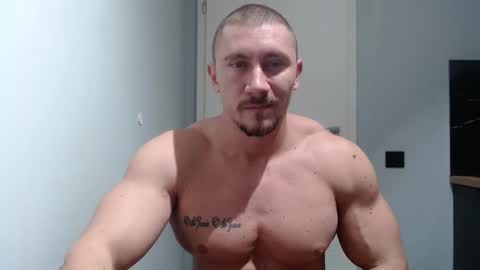 Snapshot of angelofit chatting on December 2, 4:31 pm ------- SEX SHOW WITH GUYS AND GIRLS MUSCLE SHOW online show from December 2, 4:31 pm