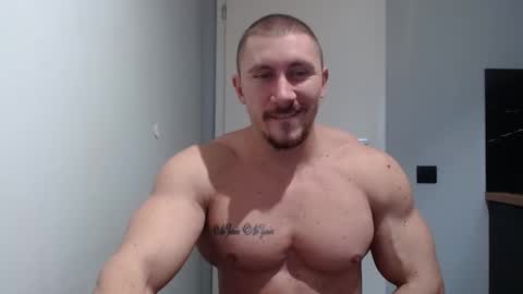 Snapshot of angelofit chatting on December 3, 12:49 pm ------- SEX SHOW WITH GUYS AND GIRLS MUSCLE SHOW online show from December 3, 12:49 pm