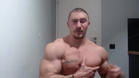 Snapshot of angelofit chatting on December 4, 1:03 am ------- SEX SHOW WITH GUYS AND GIRLS MUSCLE SHOW online show from December 4, 1:03 am