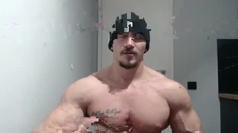 Snapshot of angelofit chatting on January 6, 6:52 pm ------- SEX SHOW WITH GUYS AND GIRLS MUSCLE SHOW online show from January 6, 6:52 pm