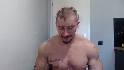 Snapshot of angelofit chatting on January 9, 10:31 am ------- SEX SHOW WITH GUYS AND GIRLS MUSCLE SHOW online show from January 9, 10:31 am
