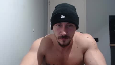 Snapshot of angelofit chatting on January 20, 7:25 pm ------- SEX SHOW WITH GUYS AND GIRLS MUSCLE SHOW online show from January 20, 7:25 pm