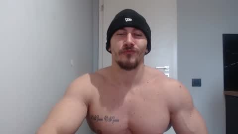 Snapshot of angelofit chatting on January 25, 10:29 am ------- SEX SHOW WITH GUYS AND GIRLS MUSCLE SHOW online show from January 25, 10:29 am