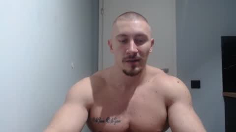 Snapshot of angelofit chatting on January 27, 6:20 pm ------- SEX SHOW WITH GUYS AND GIRLS MUSCLE SHOW online show from January 27, 6:20 pm