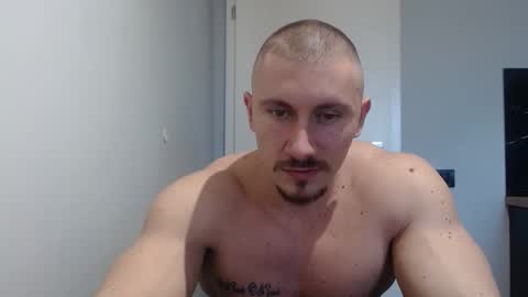 Snapshot of angelofit chatting on January 28, 8:36 am ------- SEX SHOW WITH GUYS AND GIRLS MUSCLE SHOW online show from January 28, 8:36 am