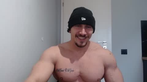 Snapshot of angelofit chatting on February 4, 11:27 am ------- SEX SHOW WITH GUYS AND GIRLS MUSCLE SHOW online show from February 4, 11:27 am