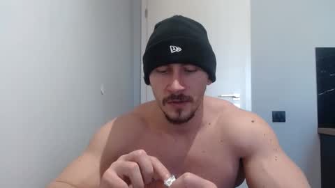 Snapshot of angelofit chatting on February 13, 1:15 pm ------- SEX SHOW WITH GUYS AND GIRLS MUSCLE SHOW online show from February 13, 1:15 pm