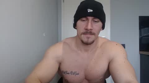 Snapshot of angelofit chatting on February 17, 9:56 am ------- SEX SHOW WITH GUYS AND GIRLS MUSCLE SHOW online show from February 17, 9:56 am