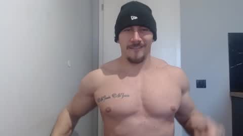 Snapshot of angelofit chatting on February 20, 9:22 am ------- SEX SHOW WITH GUYS AND GIRLS MUSCLE SHOW online show from February 20, 9:22 am