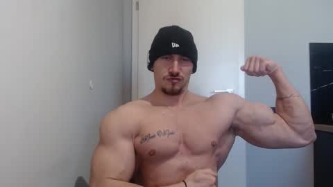 Snapshot of angelofit chatting on February 22, 11:57 am ------- SEX SHOW WITH GUYS AND GIRLS MUSCLE SHOW online show from February 22, 11:57 am