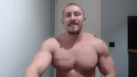 Snapshot of angelofit chatting on March 3, 11:14 pm ------- SEX SHOW WITH GUYS AND GIRLS MUSCLE SHOW online show from March 3, 11:14 pm