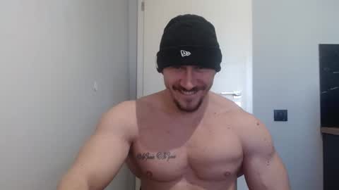 Snapshot of angelofit chatting on March 6, 12:19 pm ------- SEX SHOW WITH GUYS AND GIRLS MUSCLE SHOW online show from March 6, 12:19 pm