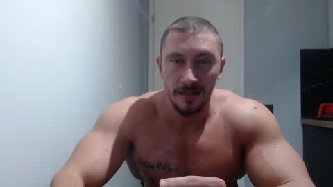 Snapshot of angelofit chatting on October 4, 2:37 pm ------- SEX SHOW WITH GUYS AND GIRLS MUSCLE SHOW online show from October 4, 2:37 pm