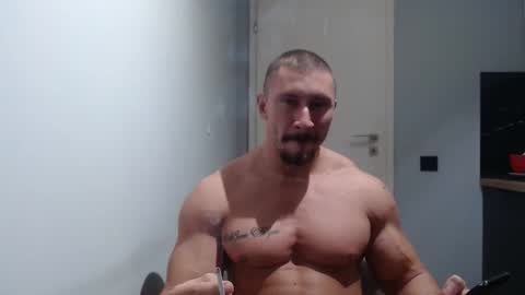 Snapshot of angelofit chatting on October 15, 5:24 pm ------- SEX SHOW WITH GUYS AND GIRLS MUSCLE SHOW online show from October 15, 5:24 pm