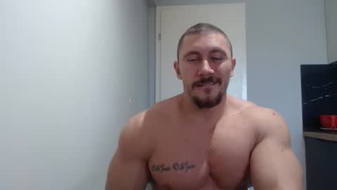Snapshot of angelofit chatting on October 18, 12:06 pm ------- SEX SHOW WITH GUYS AND GIRLS MUSCLE SHOW online show from October 18, 12:06 pm