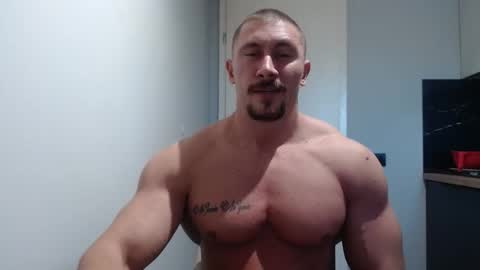 Snapshot of angelofit chatting on October 25, 1:40 pm ------- SEX SHOW WITH GUYS AND GIRLS MUSCLE SHOW online show from October 25, 1:40 pm