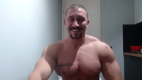 Snapshot of angelofit chatting on November 3, 4:41 pm ------- SEX SHOW WITH GUYS AND GIRLS MUSCLE SHOW online show from November 3, 4:41 pm