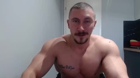 Snapshot of angelofit chatting on November 25, 12:49 pm ------- SEX SHOW WITH GUYS AND GIRLS MUSCLE SHOW online show from November 25, 12:49 pm