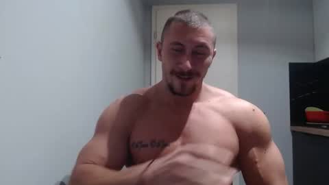 Snapshot of angelofit chatting on November 30, 6:12 pm ------- SEX SHOW WITH GUYS AND GIRLS MUSCLE SHOW online show from November 30, 6:12 pm