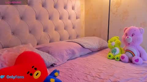 angelrose2323 online show from October 12, 5:06 am