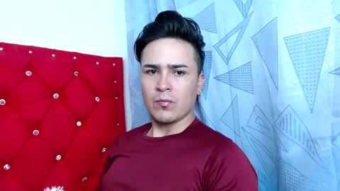 Snapshot of angels_0001 chatting on December 9, 3:18 am angels_0001 online show from December 9, 3:18 am