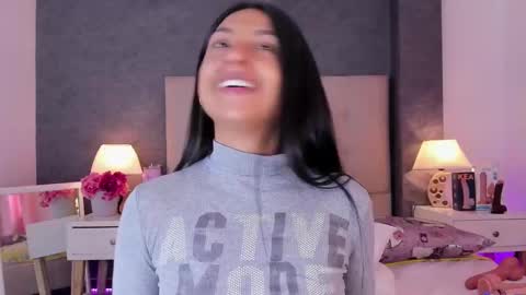 Angela online show from October 11, 1:20 pm