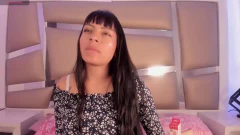 angely_js online show from January 27, 10:49 pm