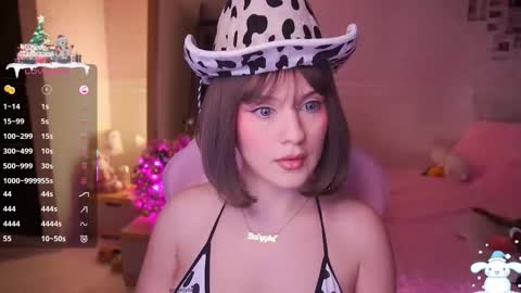 Snapshot of angelytaxx chatting on November 30, 8:40 am Angel online show from November 30, 8:40 am