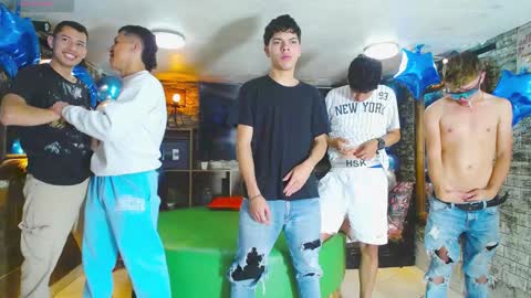 anghelytos online show from December 8, 6:39 pm