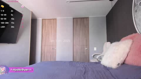 Snapshot of angie_mcqueen chatting on January 13, 8:58 pm angie online show from January 13, 8:58 pm