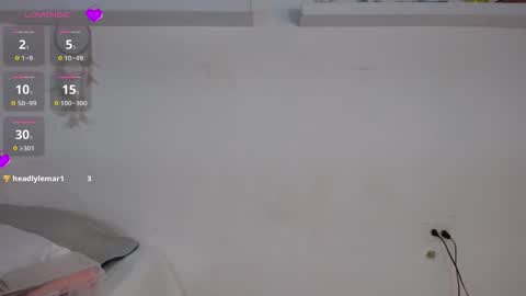 angiellam online show from November 25, 1:44 pm