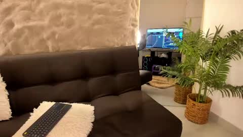 angy_avila online show from March 6, 11:25 am