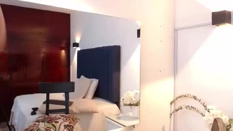 angyrios online show from November 28, 7:49 pm