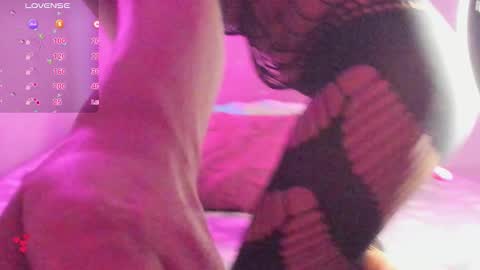 aniaross18 online show from October 17, 5:32 am