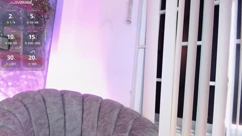     online show from November 29, 7:06 pm