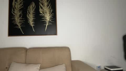 ANGIE online show from December 16, 3:30 am