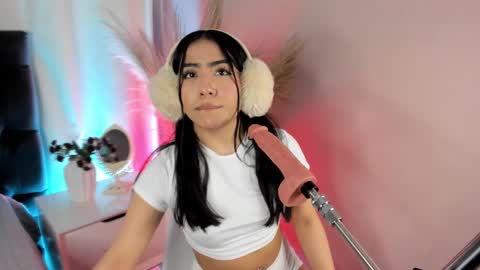 aniie_west online show from September 14, 2:38 pm