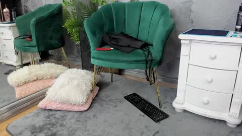 anissia teaser online show from January 22, 11:23 am